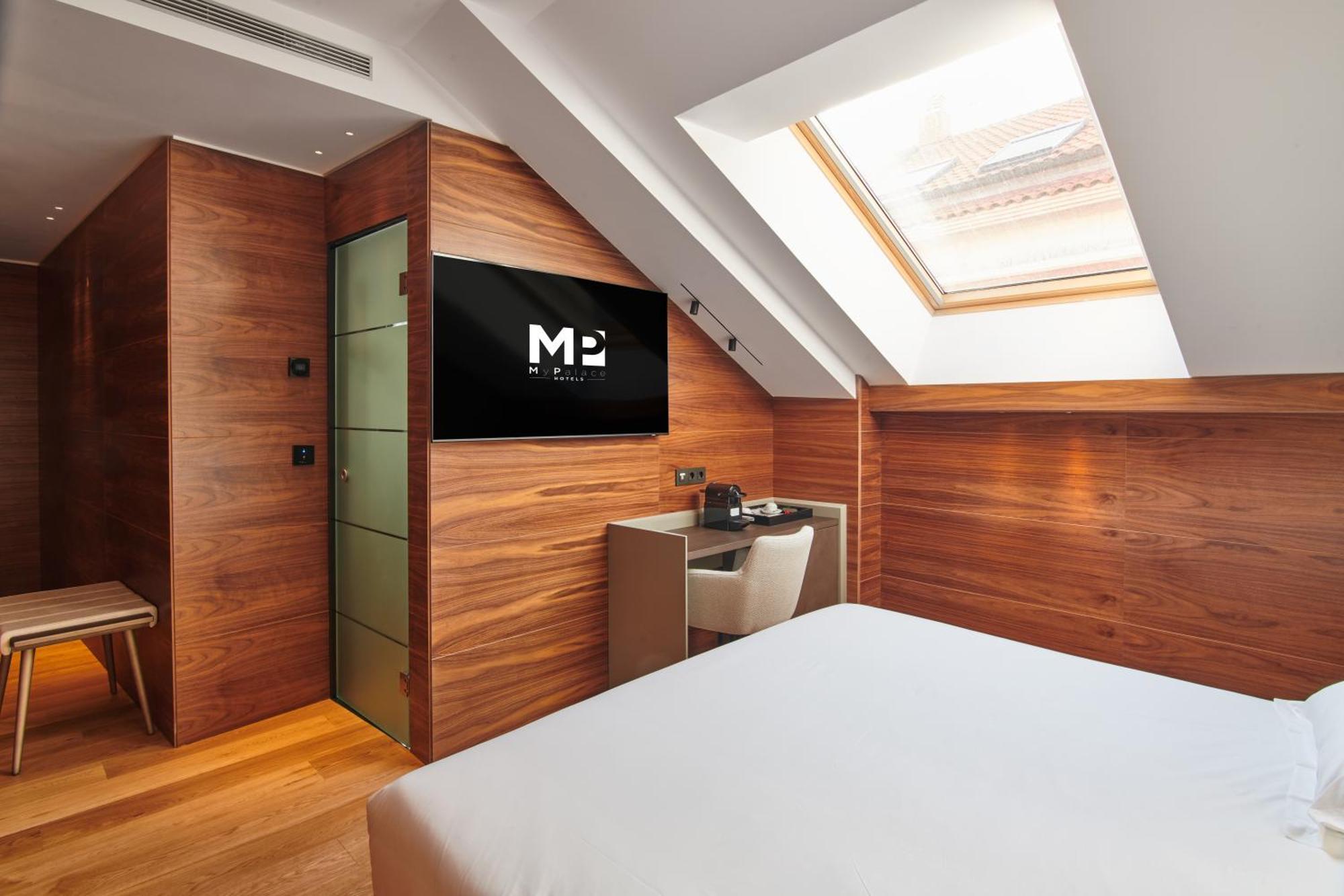 Hotel Mypalace Леон Экстерьер фото